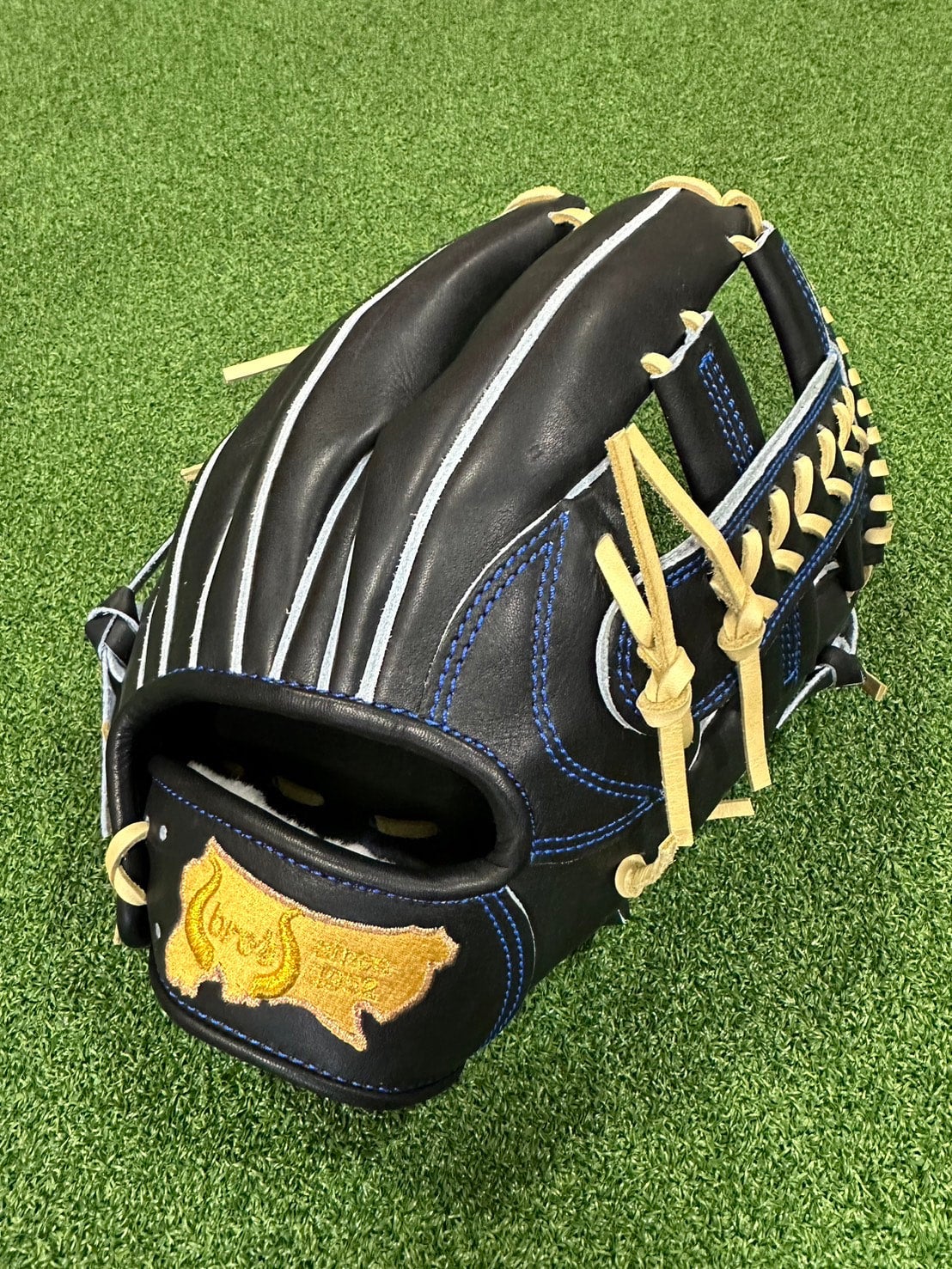 ヴァイシュラヴァナ 日本製 野球工房9オリジナル 内野用 硬式グローブ ヴァイシュラヴァナ（野球工房9） 内野用グローブ 野球工房9